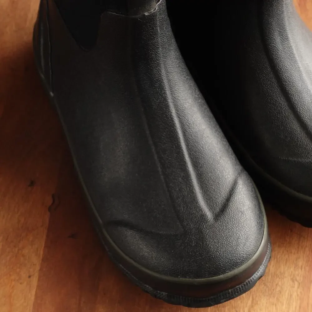 Bogs Boots Youth SZ 4 Black Classic High Handle Waterproof Chore Garden Outdoor